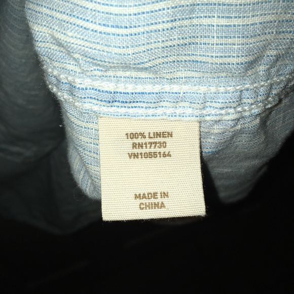 Men’s size Large button down - Picture 3 of 4